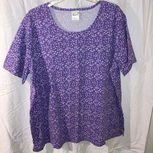 Blair two XL women’s short sleeve shirt purple and white and color 100% cotton